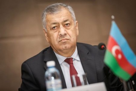 Deputat məmurlara səsləndi: “Biznes qurmaq istəyirsənsə, istefa ver”