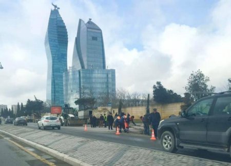 Bakıda maşınların sıx olduğu yolda təmir başladı