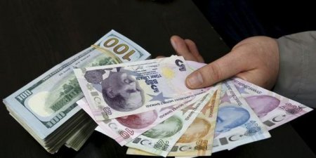 Türkiyədə dolların məzənnəsi yeddi lirəni keçdi