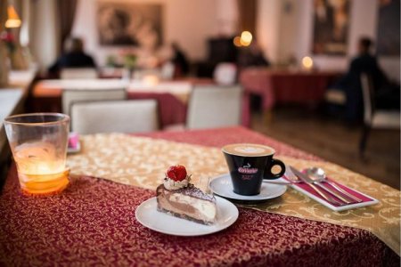 Qapalı kafe və restoranların hansı halda açılacağı bilindi - RƏSMİ