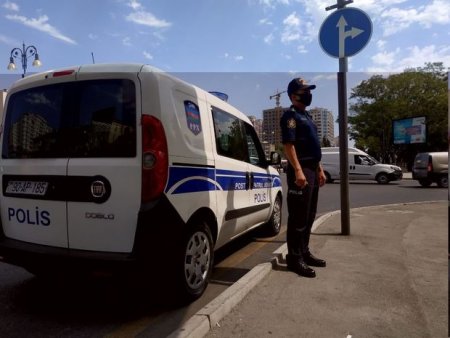 Polis və Daxili Qoşunlar Bakı küçələrində - FOTO