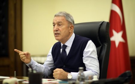 Hulusi Akar: “Ermənistanın qətliamları qarşısında susanlar ikiüzlüdürlər”