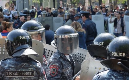 Ermənistan polisinin müavini vəzifəsindən azad edildi