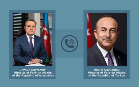 Mövlud Çavuşoğlu və Ceyhun Bayramov arasında telefon danışığı olub