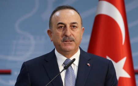 Mövlud Çavuşoğlu: "Heydər Əliyevi rəhmət və hörmətlə anırıq"