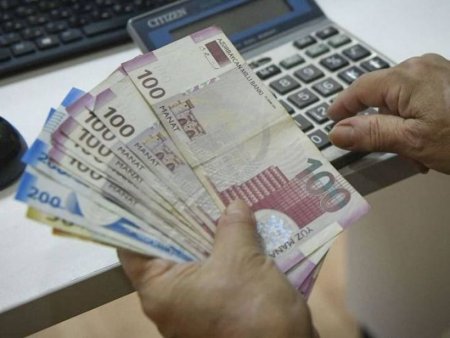 190 manat birdəfəlik ödəmələrin verilməsinə başlanıldı