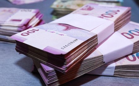 Milli Qəhrəmanlara verilən aylıq Prezident təqaüdünün məbləği 300 manat artırılıb