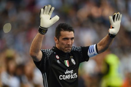 Buffon karyerasını bitirəcəyi vaxtı açıqladı