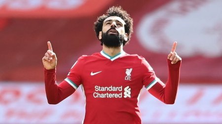 “Çelsi” Salah, Holand və ya Lukakunu transfer etmək istəyir