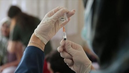 Dünya əhalisinə vurulan koronavirus peyvəndinin sayı açıqlandı