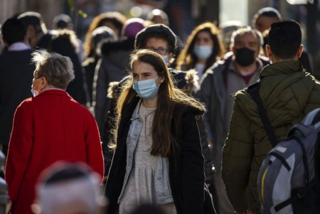 ÜST dünya üzrə gündəlik yoluxma sayında yeni antirekord qeydə aldı