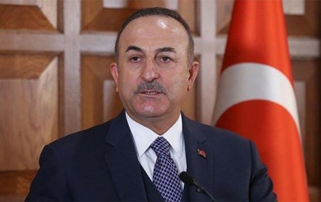 Çavuşoğlu ukraynalı və rusiyalı həmkarları ilə danışıb