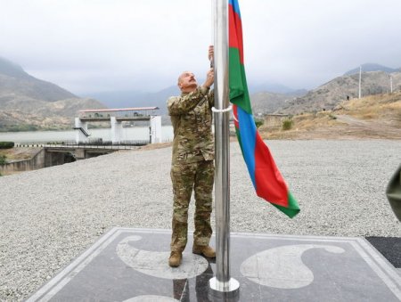 “Müstəqil Azərbaycanın bayrağı azad olunmuş ərazilərdə də hər zaman dalğalanacaq” - RƏY