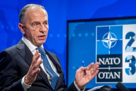 NATO Ukrayna dəniz limanlarının blokadadan çıxarılmasında iştirak etmək istəmir