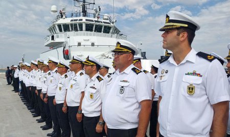 İranın hərbi gəmiləri Bakıya gəlib - FOTO