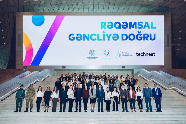 “Rəqəmsal Gəncliyə Doğru” Forumu keçirilib - FOTO